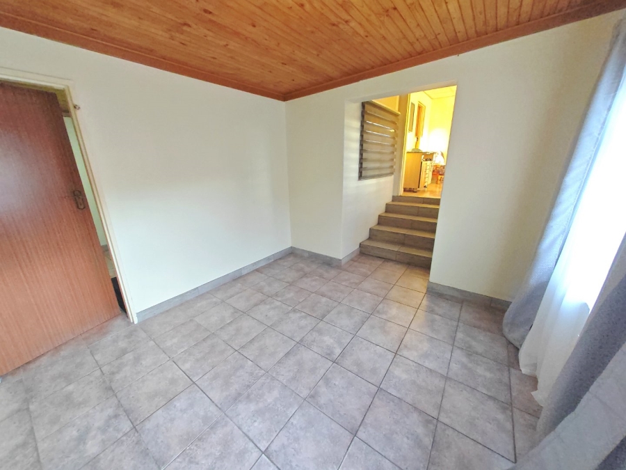 3 Bedroom Property for Sale in Uitsig Free State